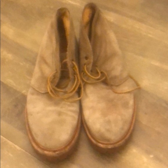 Shoes - Picture 2 of 6